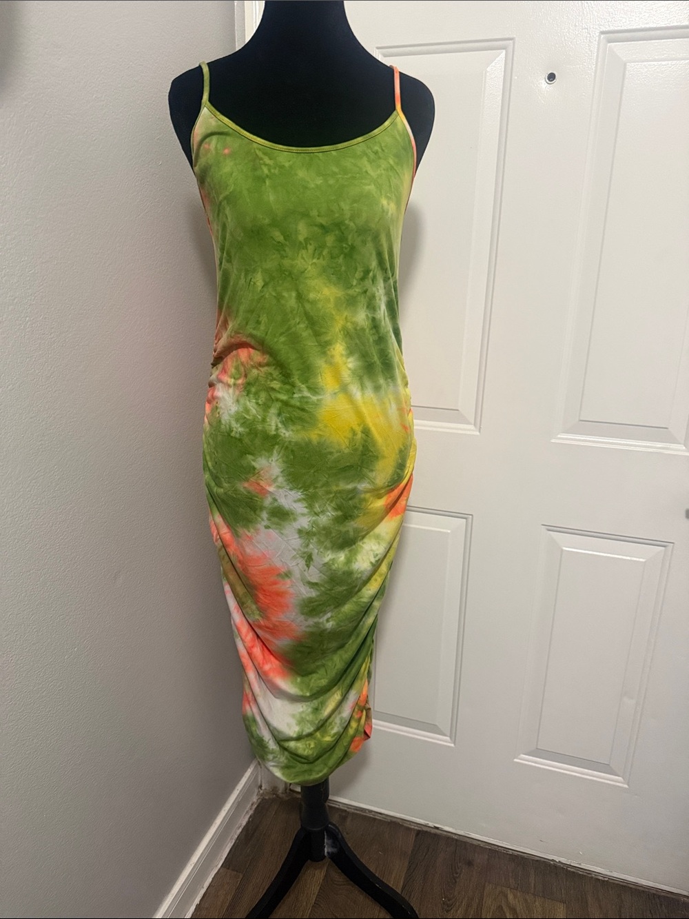 Fashion Nova Green Tie-Dye Spaghetti Strap Midi Dress